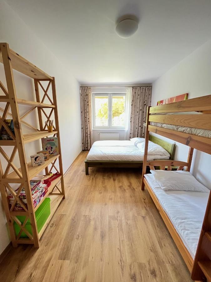 Apartament Z Garazem I Ogrodem Kolobrzeg Exterior photo