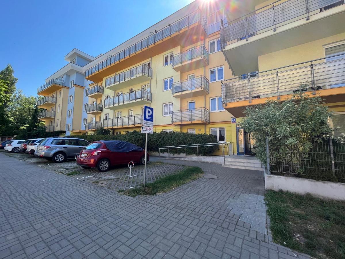 Apartament Z Garazem I Ogrodem Kolobrzeg Exterior photo